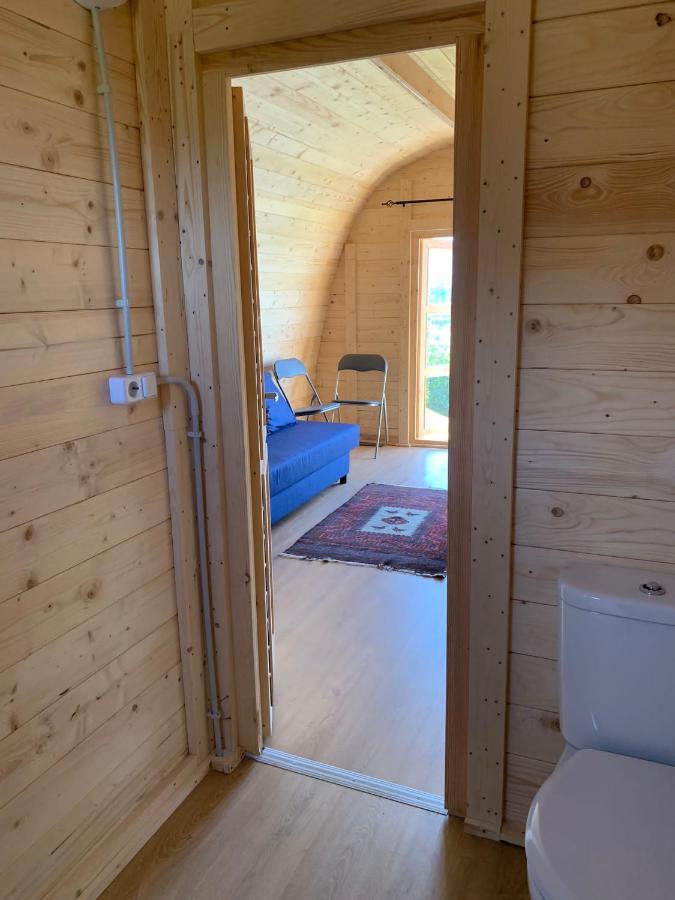 Bungalow 3 Personas - Camping Playa De Tapia 塔皮亚德卡萨列戈 外观 照片